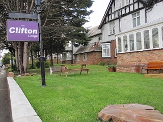 clifton small